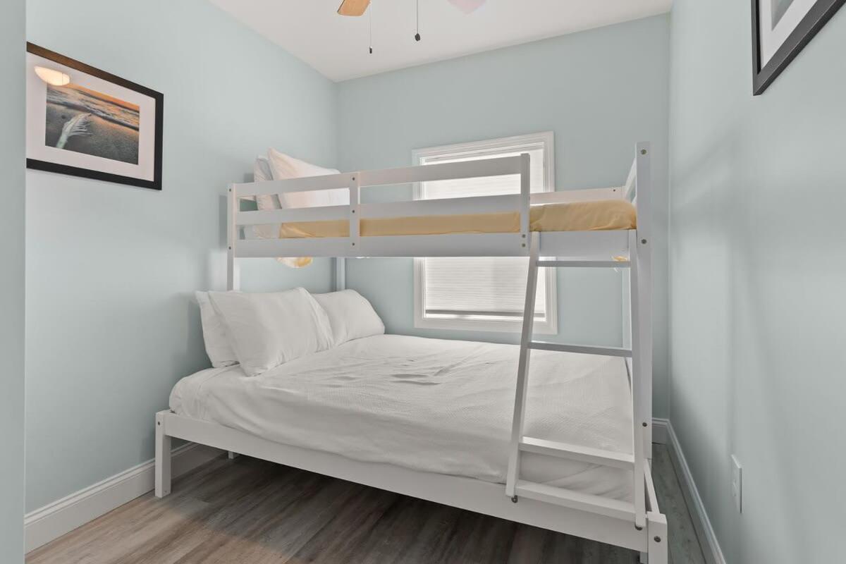 Steps To Beach Fully Renovated Sleeps 6 هامبتون المظهر الخارجي الصورة